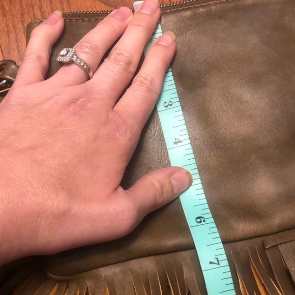 Boho Brown Tan Faux Leather Fringe Crossbody Shoulder Bag Hippie Western - Picture 8 of 9